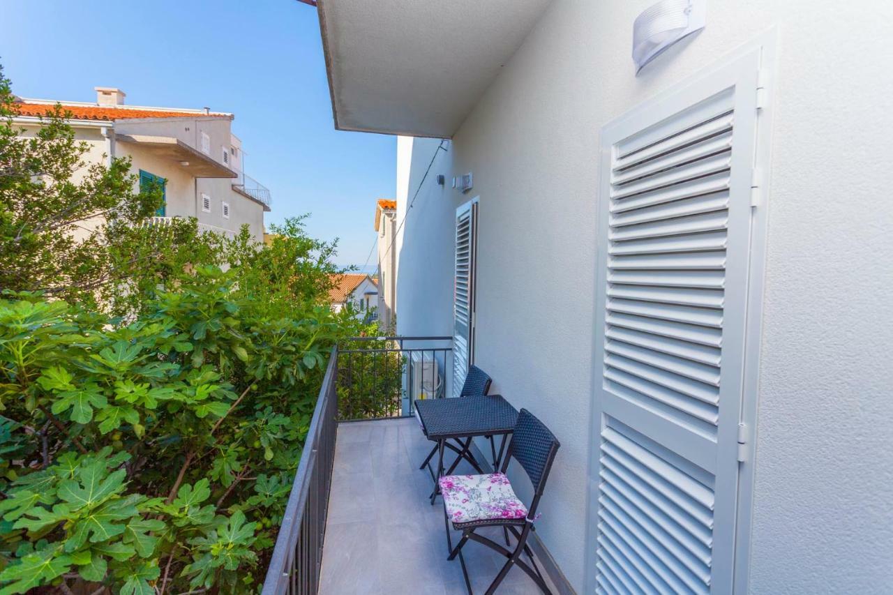 New Apartment Papillon Makarska Exterior foto
